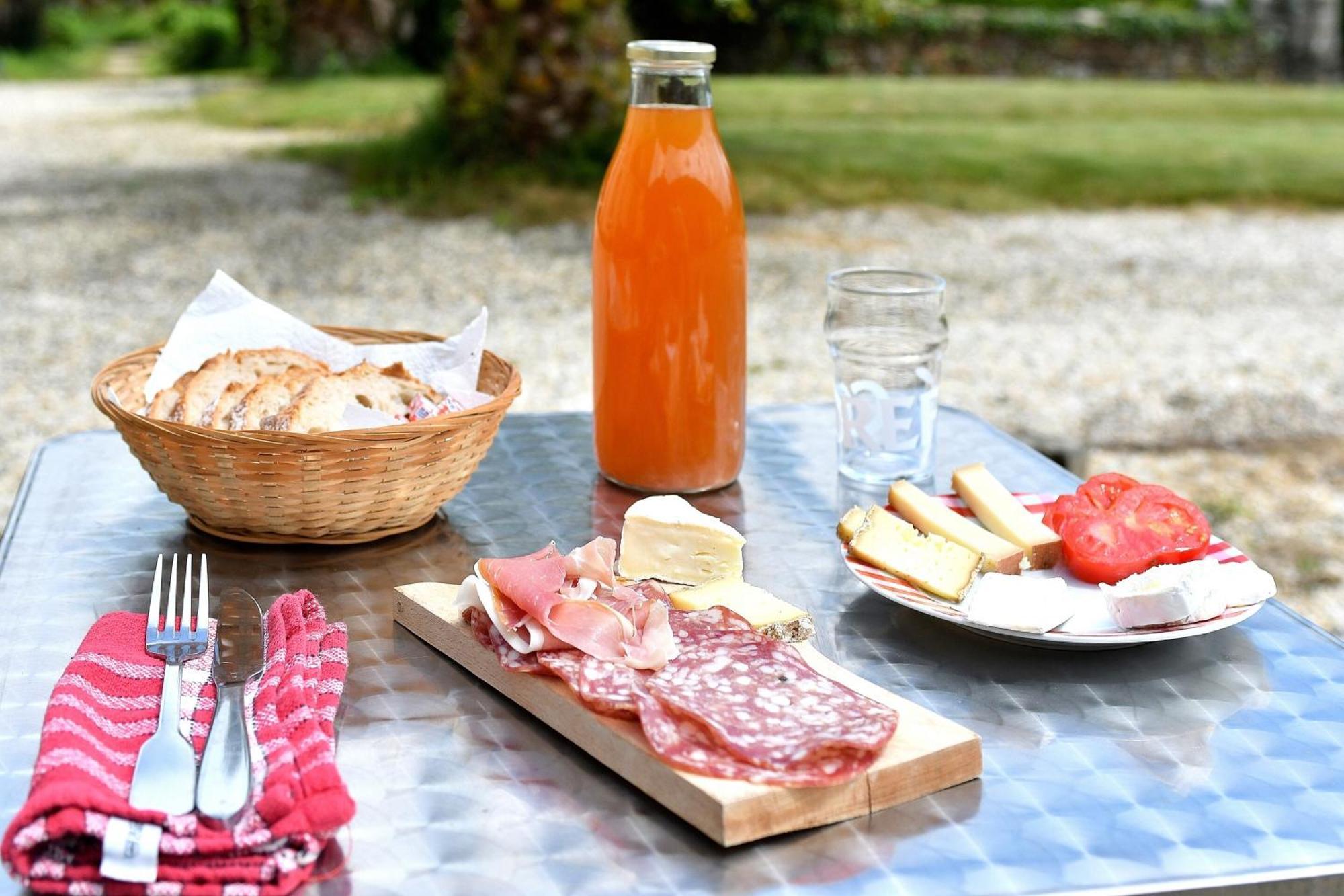 Gasthuis Domaine De Launay Blot, Proche Mt St Michel 3*